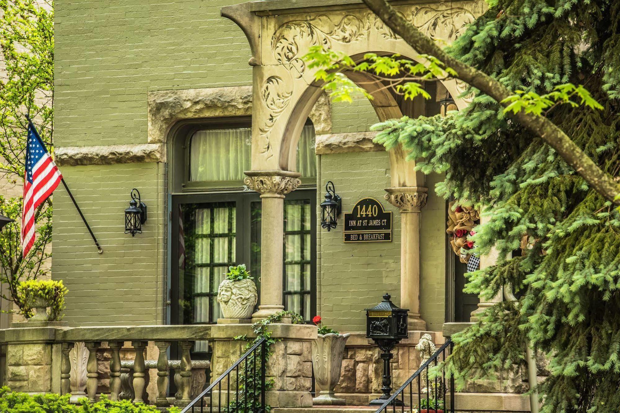Inn At St James Court 루이빌 외부 사진