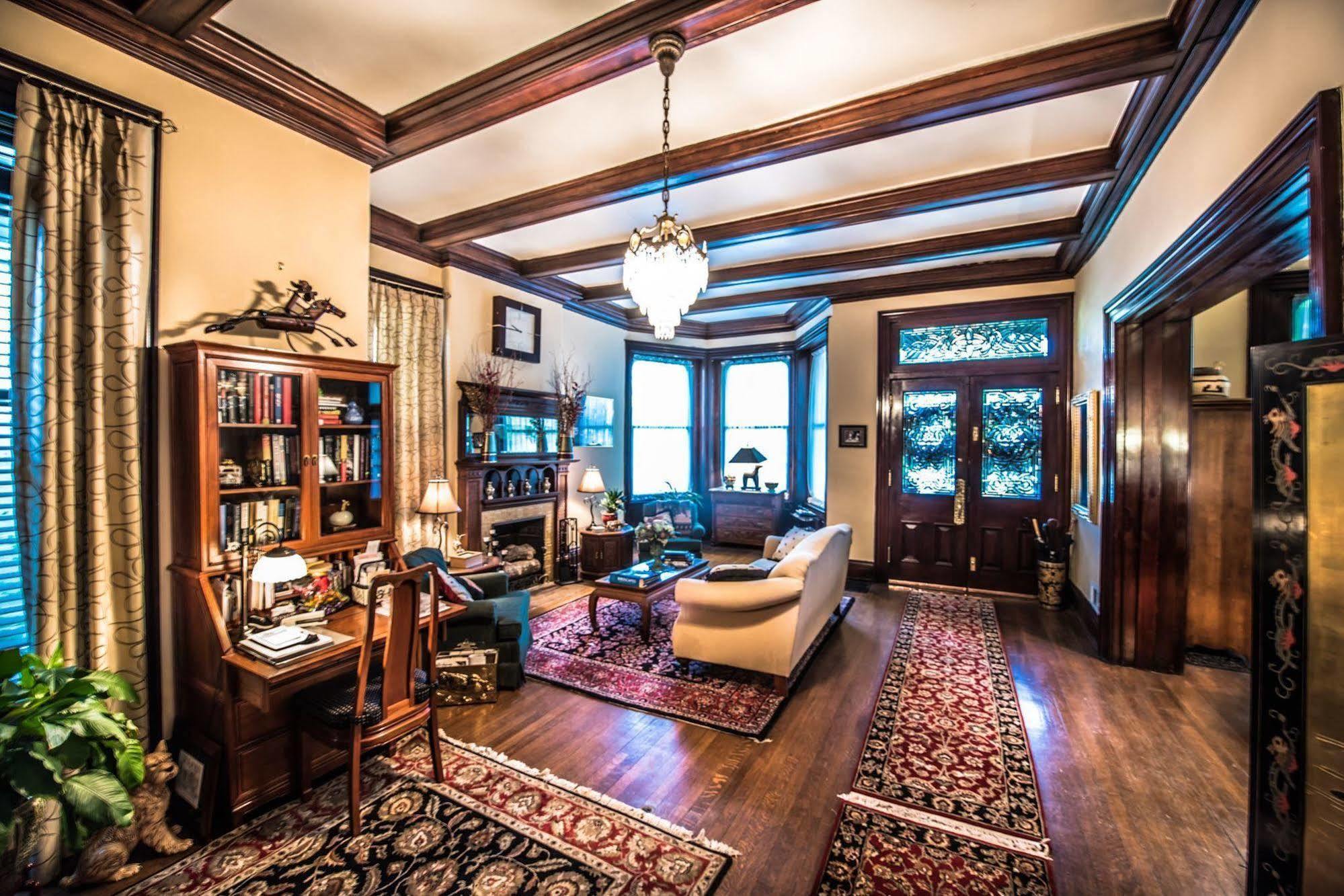 Inn At St James Court 루이빌 외부 사진