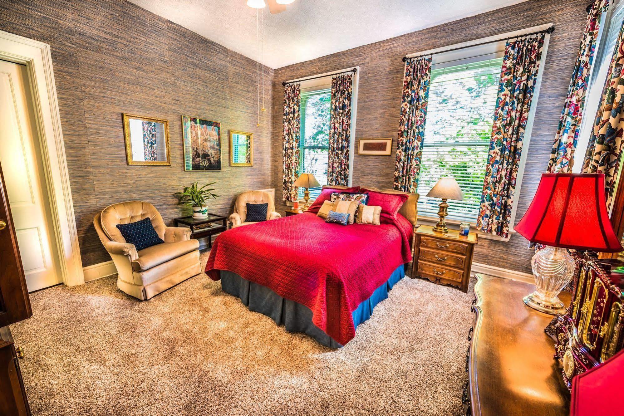 Inn At St James Court 루이빌 외부 사진