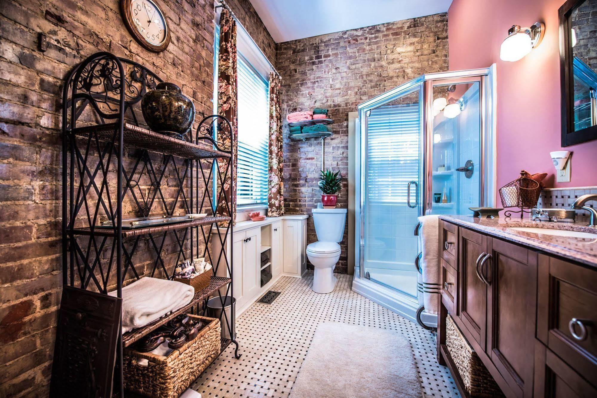 Inn At St James Court 루이빌 외부 사진